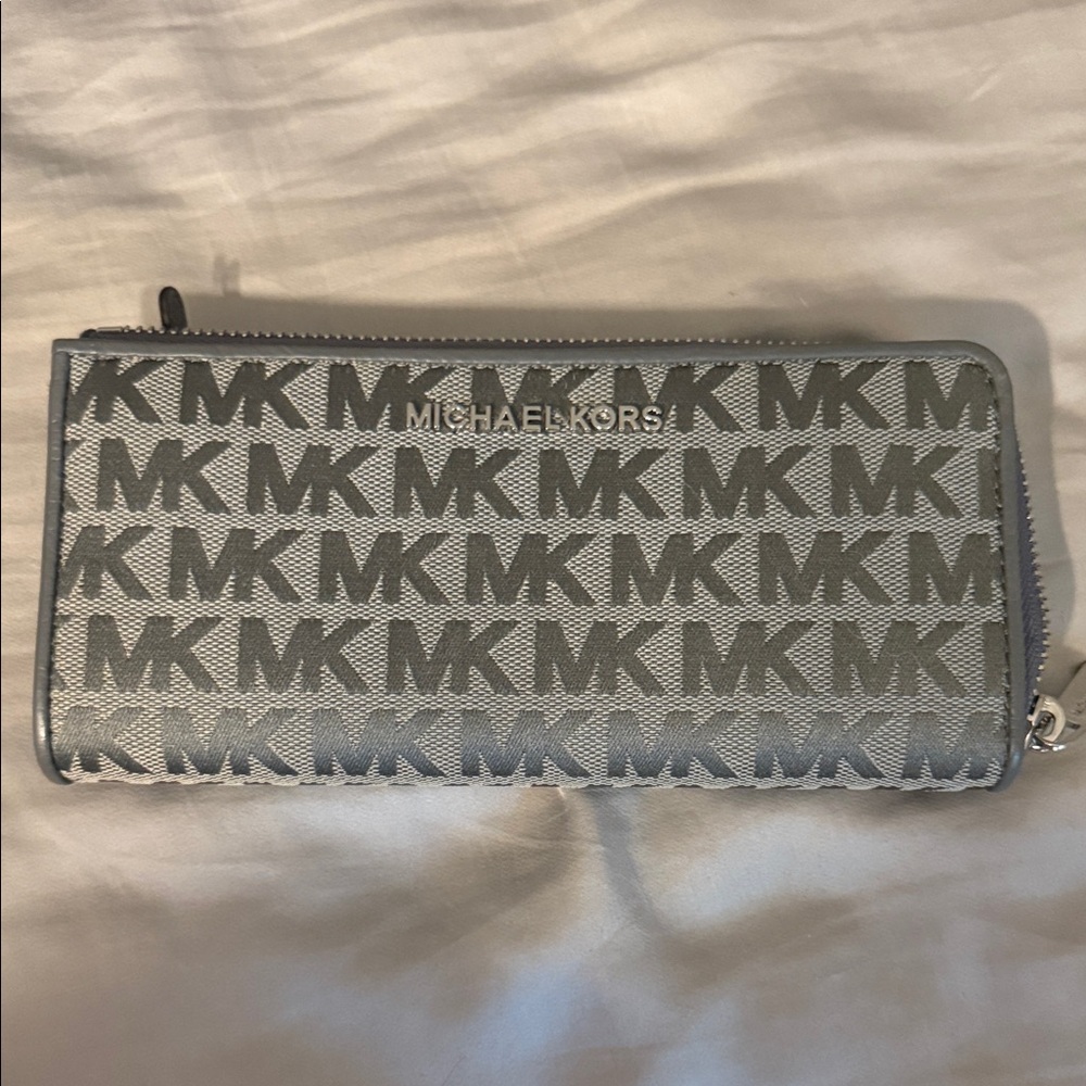Michael Kors Silver Logo Zip Wallet